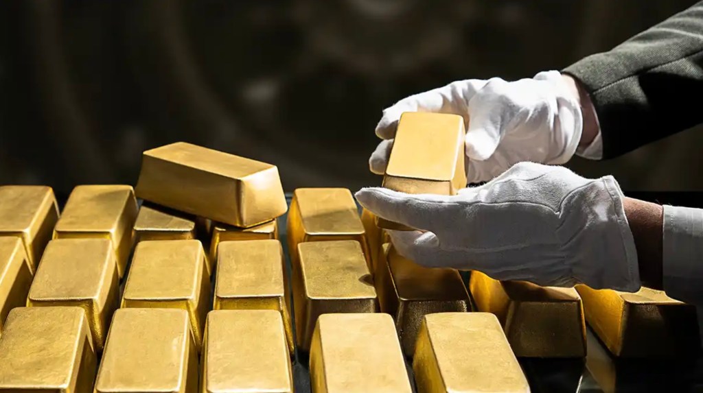 Gold as Strategic Insurance: Why Central Banks Are Buying at Record&nbsp;Levels